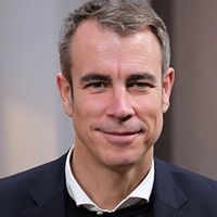 Prof. Dr. Fabian Knebel