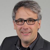 Prof. Tobias Bäumer